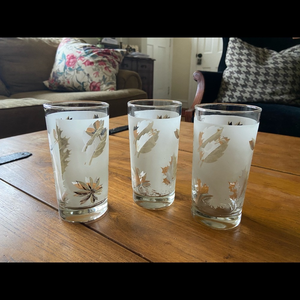 Vintage Frosted Silver Leaves Cocktail Glasses